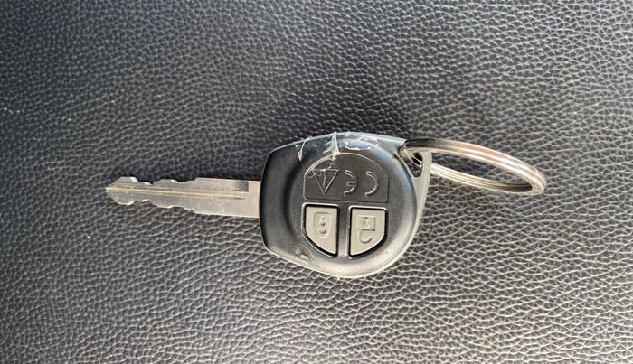 2021 Maruti Swift VXI, Petrol, Manual, 10,637 km, Key Close Up