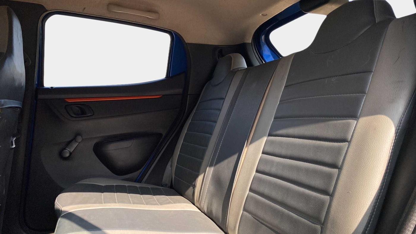 2019 Renault Kwid CLIMBER 1.0, Petrol, Manual, 27,220 km, Right Side Rear Door Cabin