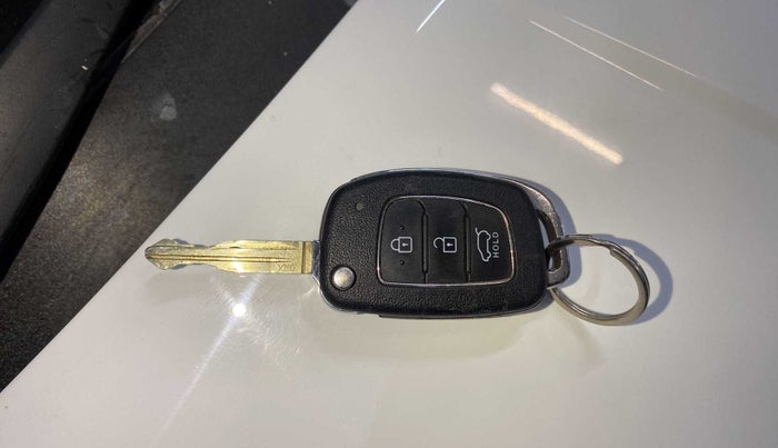 2021 Hyundai NEW I20 MAGNA 1.2 MT, Petrol, Manual, 47,835 km, Key Close Up