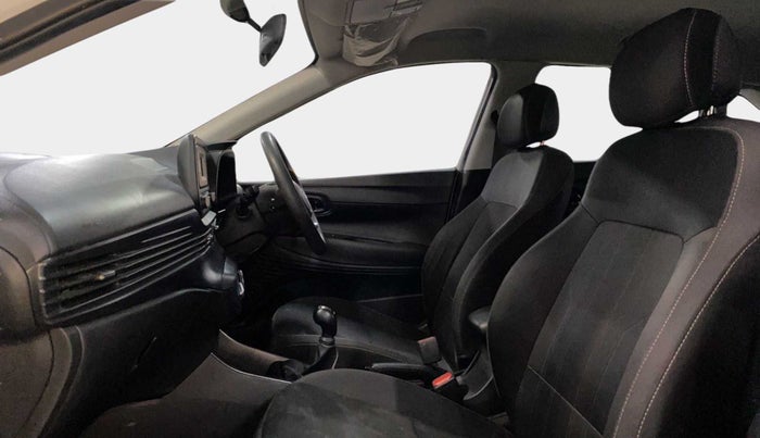 2021 Hyundai NEW I20 MAGNA 1.2 MT, Petrol, Manual, 47,835 km, Right Side Front Door Cabin