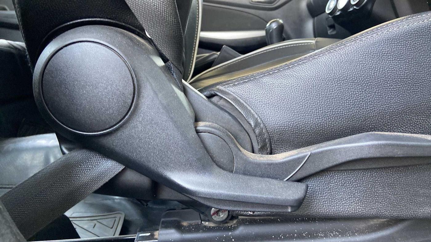 2019 Maruti Swift ZXI, Petrol, Manual, 38,411 km, Driver Side Adjustment Panel