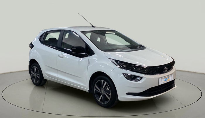 2022 Tata ALTROZ XZ DIESEL, Diesel, Manual, 12,105 km, Right Front Diagonal