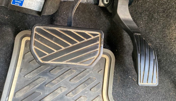2021 Maruti S Cross ZETA AT 1.5, Petrol, Automatic, 18,594 km, Pedals