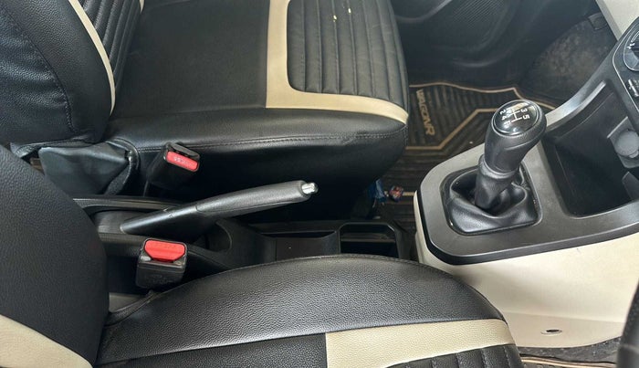 2021 Maruti New Wagon-R VXI 1.2, Petrol, Manual, 16,005 km, Gear Lever