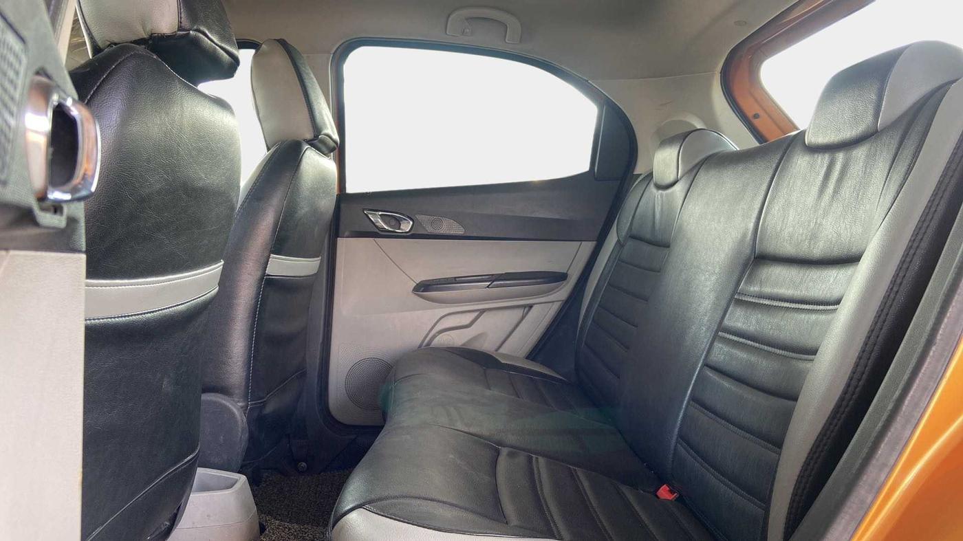 2016 Tata Tiago XZ PETROL, Petrol, Manual, 75,975 km, Right Side Rear Door Cabin