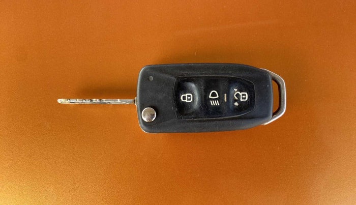 2016 Tata Tiago XZ PETROL, Petrol, Manual, 75,975 km, Key Close Up