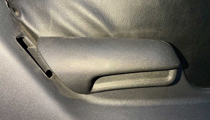 2019 Maruti S Cross DELTA 1.3, Diesel, Manual, 65,997 km, Driver Side Adjustment Panel