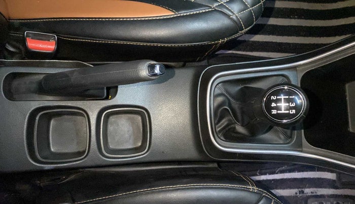 2019 Maruti S Cross DELTA 1.3, Diesel, Manual, 65,997 km, Gear Lever