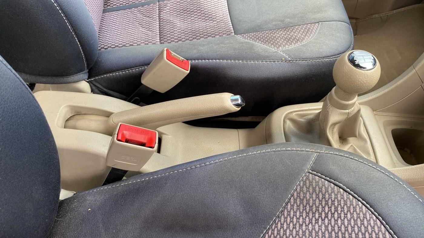 2014 Maruti Swift Dzire VDI, Diesel, Manual, 98,016 km, Gear Lever