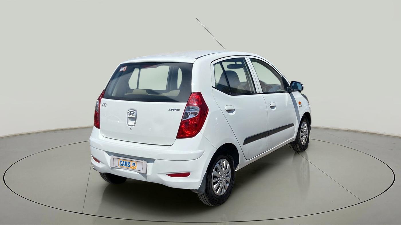 2015 Hyundai i10 SPORTZ 1.1, Petrol, Manual, 40,419 km, Right Back Diagonal