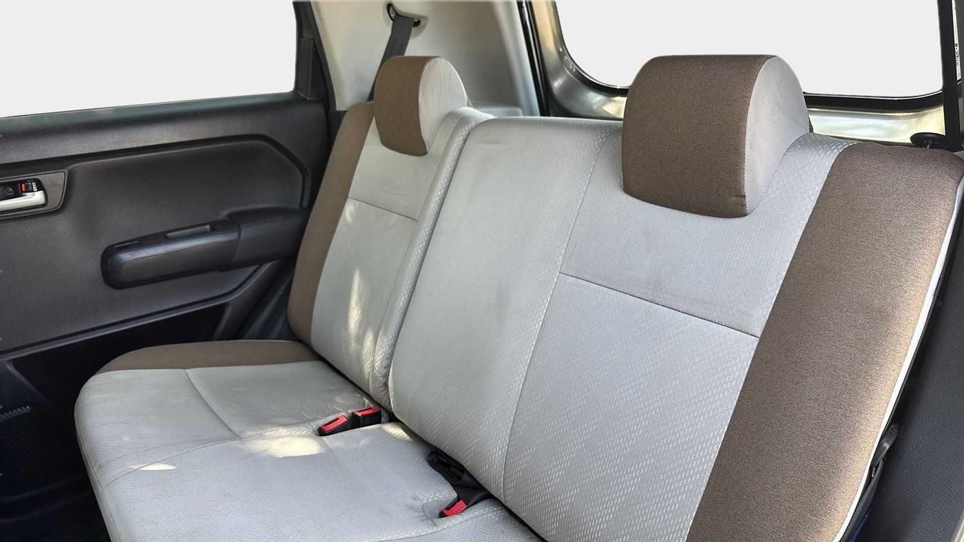 2020 Maruti New Wagon-R VXI 1.2 AMT, Petrol, Automatic, 54,389 km, Right Side Rear Door Cabin