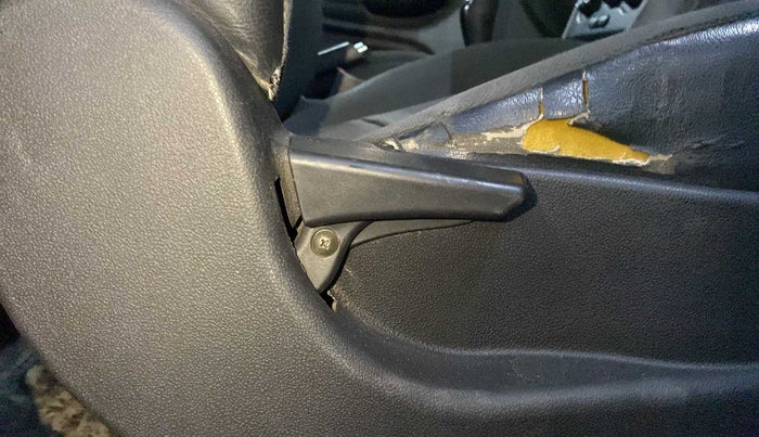 2018 Tata Tiago XM DIESEL, Diesel, Manual, 1,07,243 km, Driver Side Adjustment Panel
