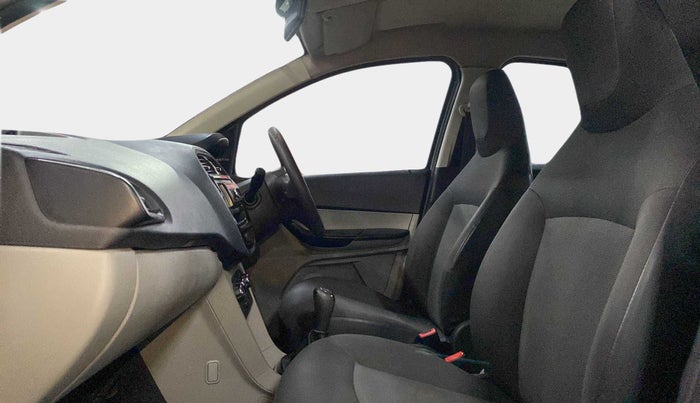 2018 Tata Tiago XM DIESEL, Diesel, Manual, 1,07,243 km, Right Side Front Door Cabin
