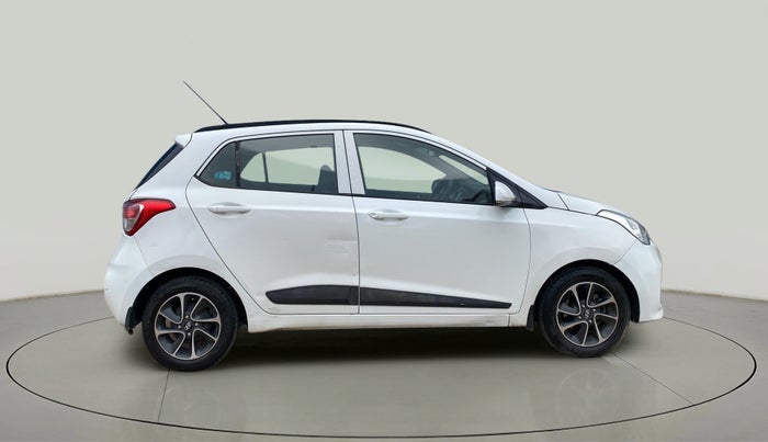 2017 Hyundai Grand i10 SPORTZ (O) AT 1.2 KAPPA VTVT, Petrol, Automatic, 73,453 km, Right Side