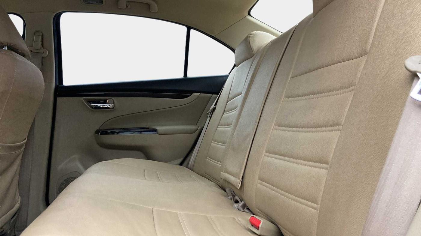 2017 Maruti Ciaz ZETA 1.4  MT PETROL, Petrol, Manual, 51,530 km, Right Side Rear Door Cabin