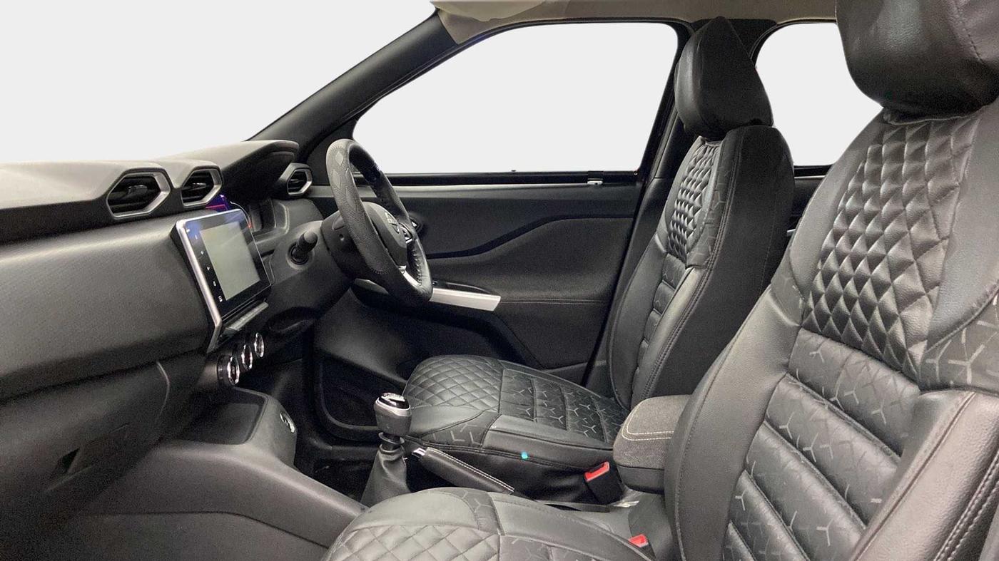 2022 Nissan MAGNITE XV PREMIUM, Petrol, Manual, 8,239 km, Right Side Front Door Cabin