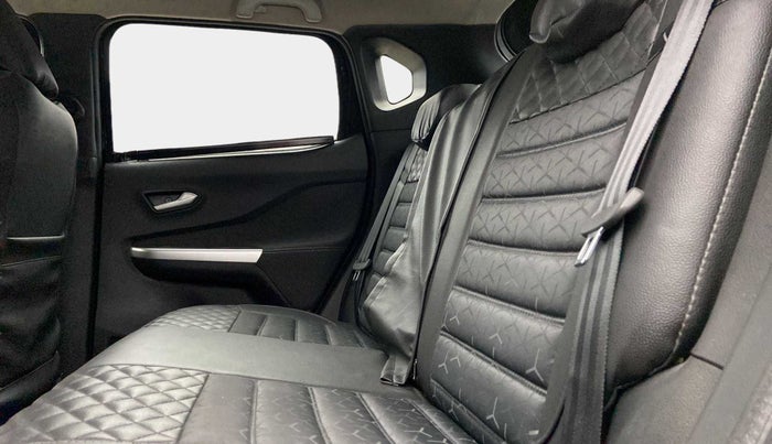 2022 Nissan MAGNITE XV PREMIUM, Petrol, Manual, 8,239 km, Right Side Rear Door Cabin