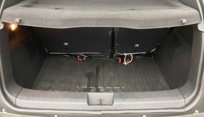 2022 Nissan MAGNITE XV PREMIUM, Petrol, Manual, 8,239 km, Boot Inside