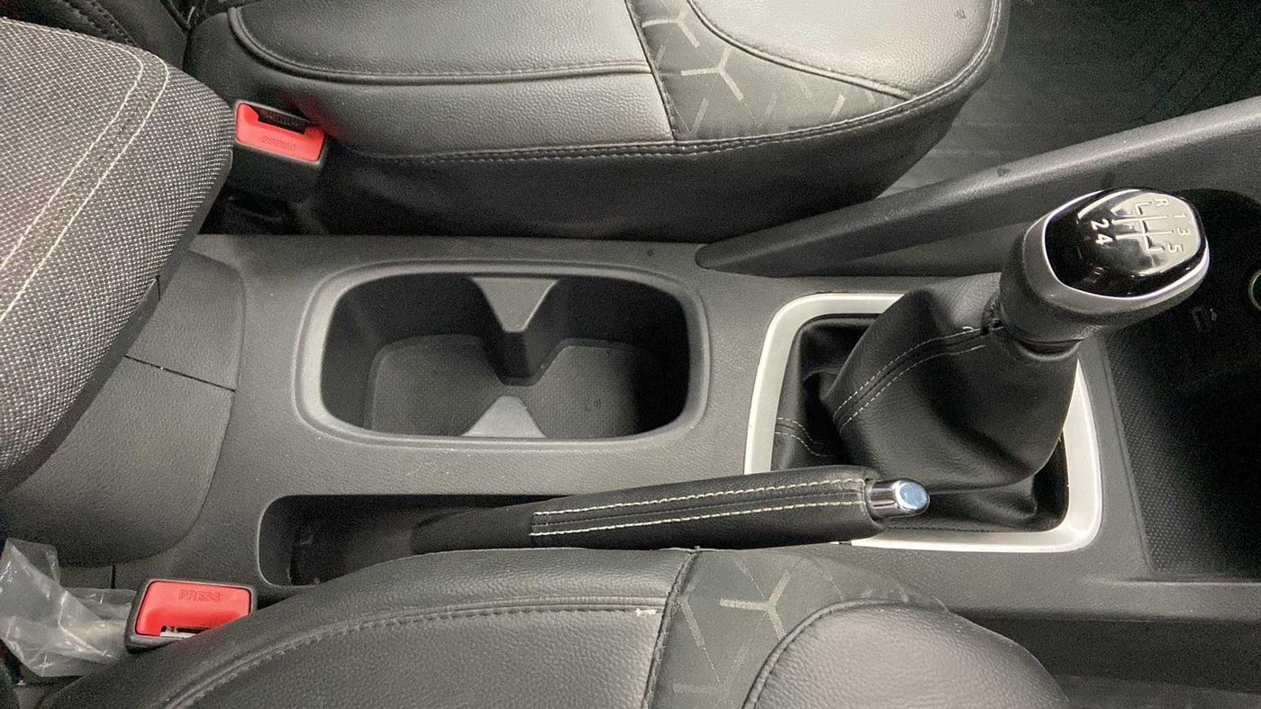 2022 Nissan MAGNITE XV PREMIUM, Petrol, Manual, 8,239 km, Gear Lever