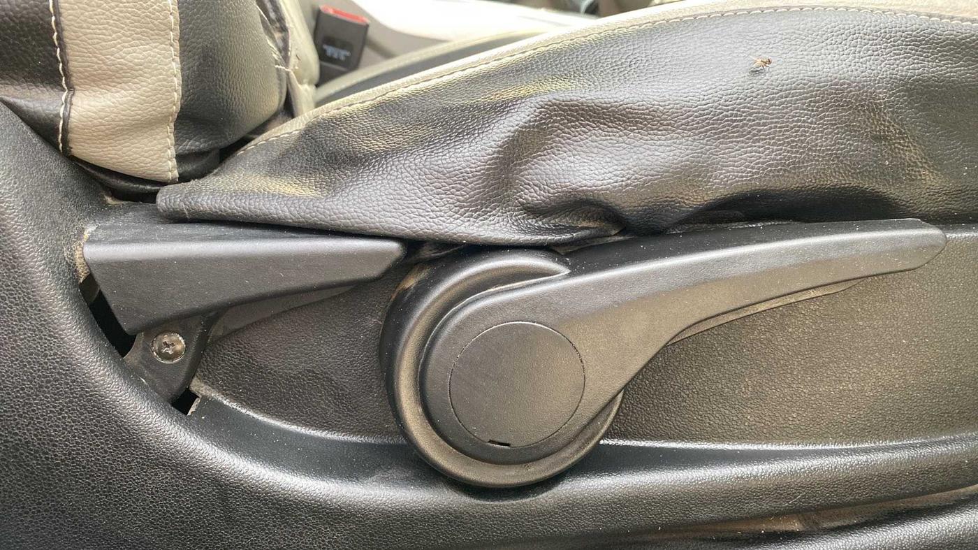 2018 Tata NEXON XZ PETROL, Petrol, Manual, 51,039 km, Driver Side Adjustment Panel
