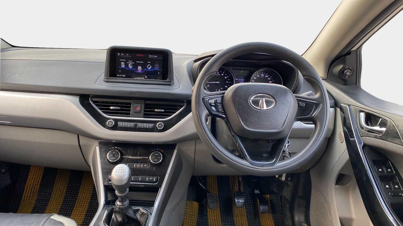 2018 Tata NEXON XZ PETROL, Petrol, Manual, 51,039 km, Steering Wheel Close Up