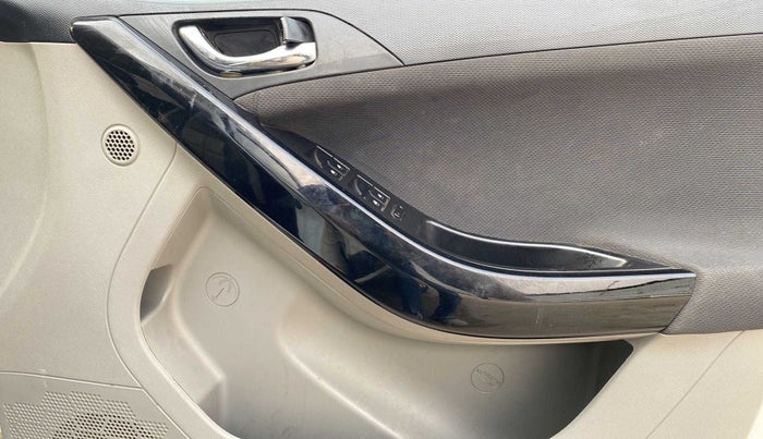 2018 Tata NEXON XZ PETROL, Petrol, Manual, 51,039 km, Driver Side Door Panels Control