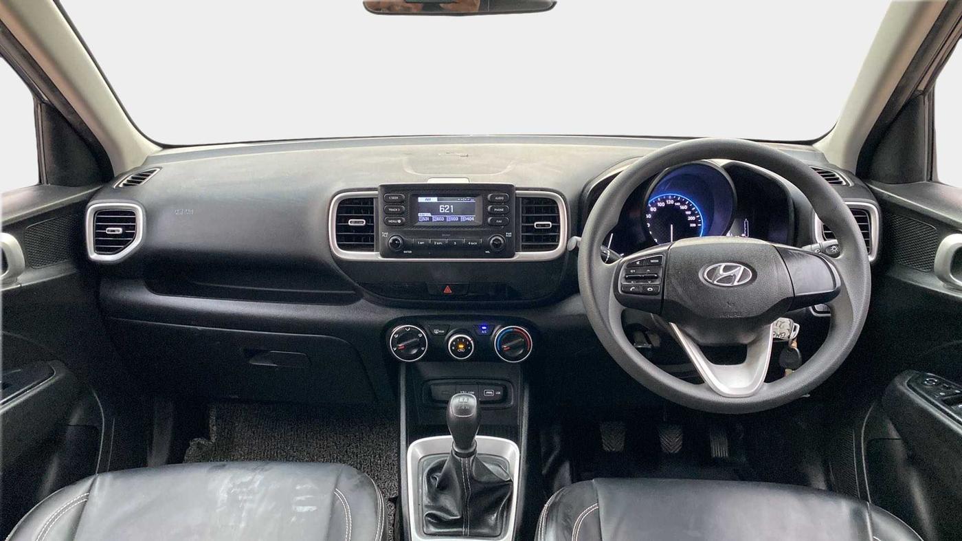 2022 Hyundai VENUE S 1.2, Petrol, Manual, 23,127 km, Dashboard