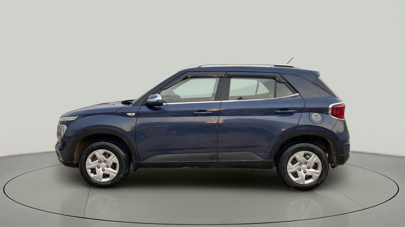 2022 Hyundai VENUE S 1.2, Petrol, Manual, 23,127 km, Left Side