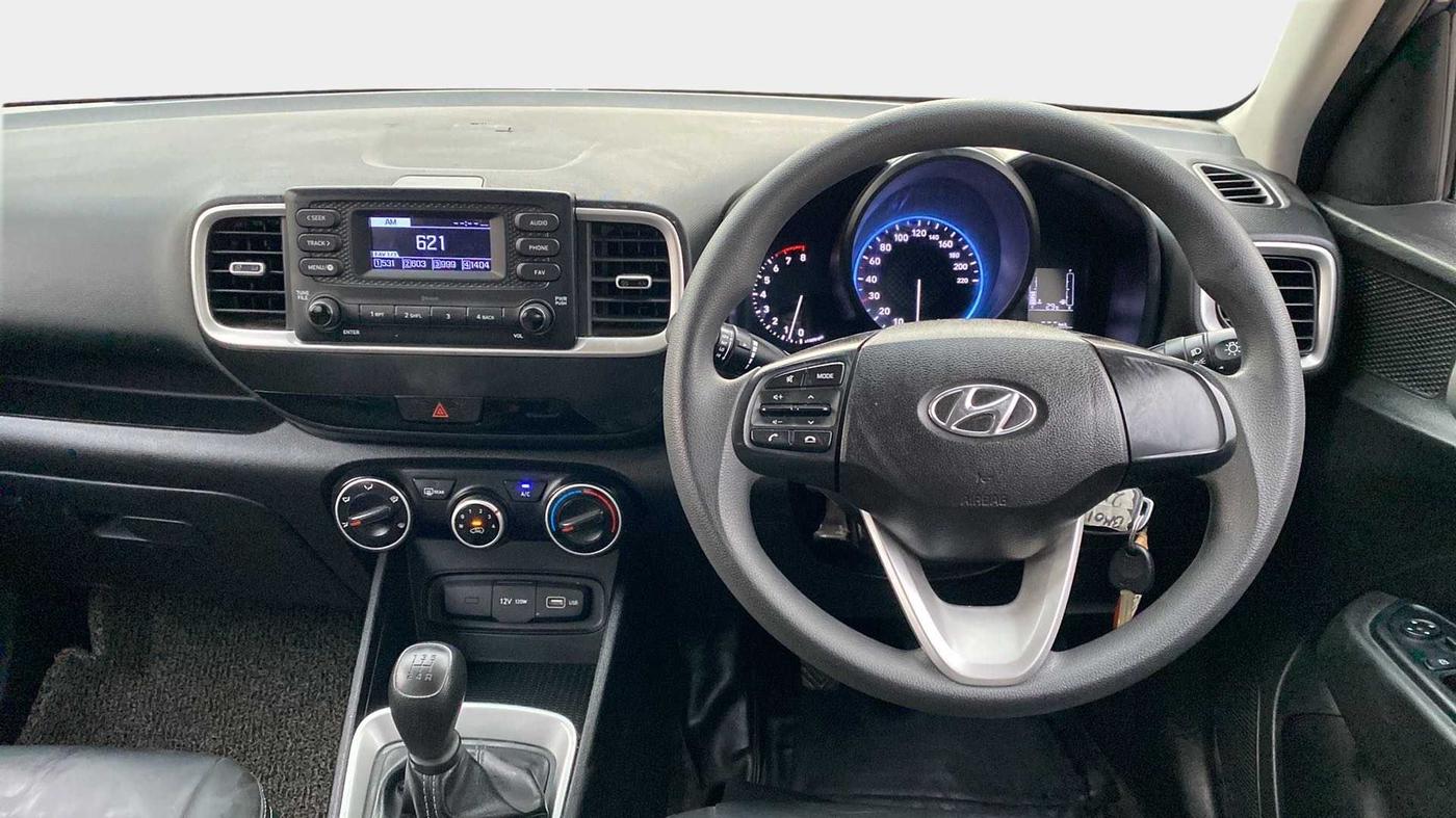 2022 Hyundai VENUE S 1.2, Petrol, Manual, 23,127 km, Air Conditioner