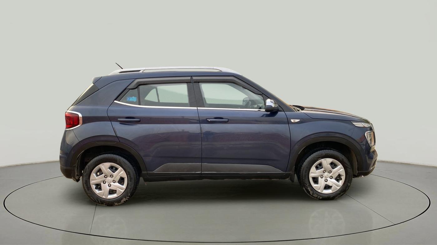 2022 Hyundai VENUE S 1.2, Petrol, Manual, 23,127 km, Right Side View