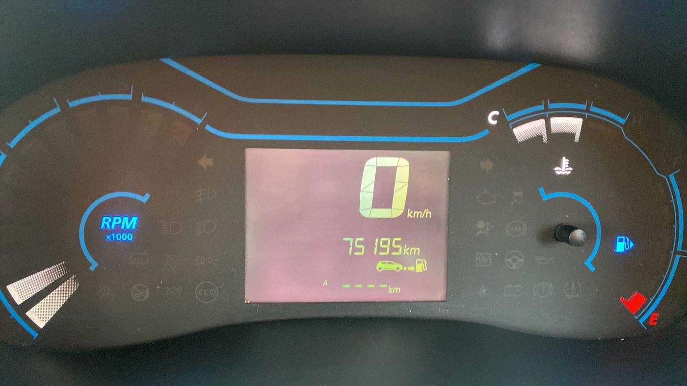 2020 Renault Kwid RXT 0.8, Petrol, Manual, 75,290 km, Odometer Image