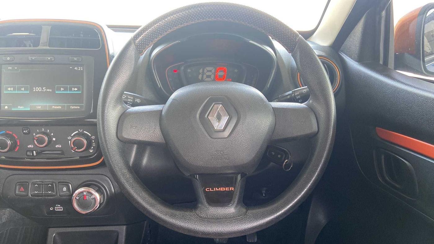 2018 Renault Kwid CLIMBER 1.0 AMT, Petrol, Automatic, 46,452 km, Steering Wheel Close Up