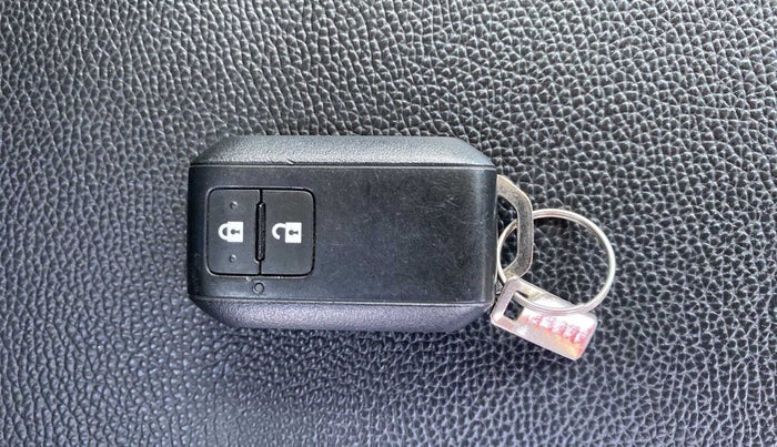 2022 Maruti Swift ZXI PLUS AMT DUAL TONE, Petrol, Automatic, 6,974 km, Key Close Up