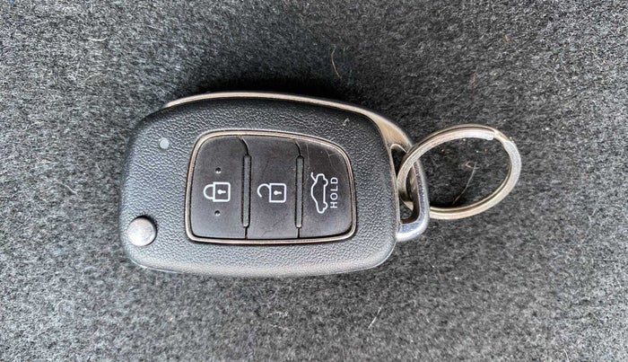 2020 Hyundai GRAND I10 NIOS SPORTZ AMT 1.2 KAPPA VTVT, Petrol, Automatic, 17,285 km, Key Close Up