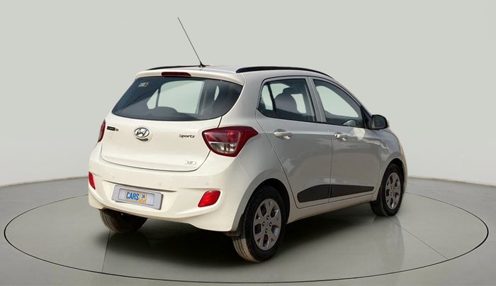 2016 Hyundai Grand i10 SPORTZ 1.2 KAPPA VTVT, Petrol, Manual, 66,630 km, Right Back Diagonal