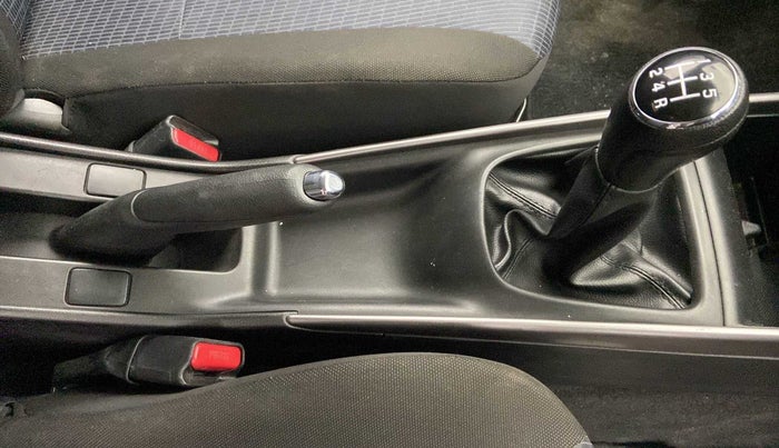 2020 Maruti Baleno DELTA PETROL 1.2, Petrol, Manual, 31,279 km, Gear Lever