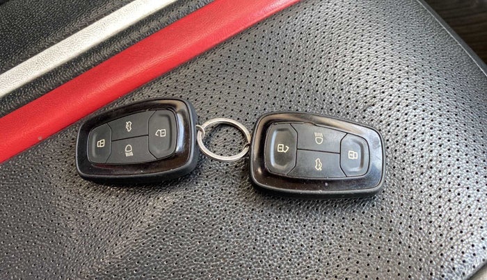 2018 Tata NEXON XZA PLUS DIESEL, Diesel, Automatic, 84,593 km, Key Close Up