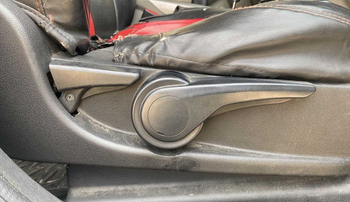 2018 Tata NEXON XZA PLUS DIESEL, Diesel, Automatic, 84,593 km, Driver Side Adjustment Panel