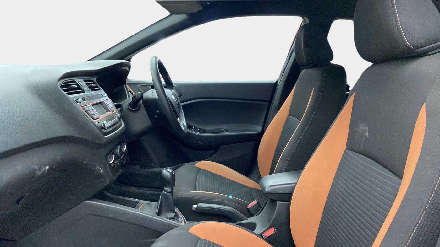 2016 Hyundai i20 Active 1.2 BASE, Petrol, Manual, 55,120 km, Right Side Front Door Cabin