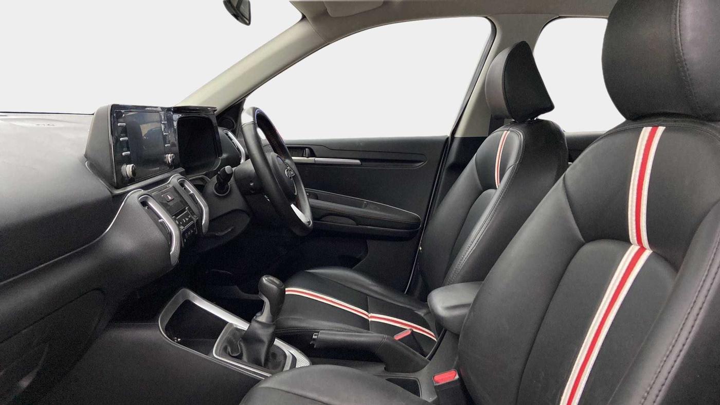 2020 KIA SONET HTK PLUS 1.5, Diesel, Manual, 35,537 km, Right Side Front Door Cabin
