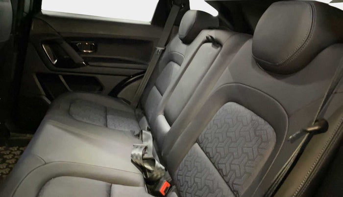 2023 Tata Harrier XZA PLUS 2.0L DARK EDITION, Diesel, Automatic, 5,933 km, Right Side Rear Door Cabin