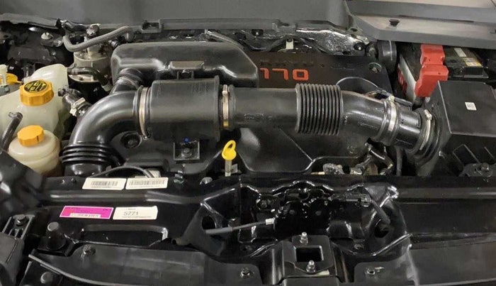 2023 Tata Harrier XZA PLUS 2.0L DARK EDITION, Diesel, Automatic, 5,933 km, Open Bonet