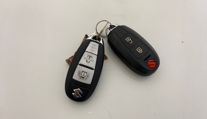 2018 Maruti Baleno ZETA PETROL 1.2, Petrol, Manual, 32,375 km, Key Close Up