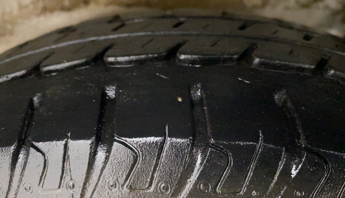 2010 Maruti Wagon R 1.0 LXI, Petrol, Manual, 36,113 km, Left Rear Tyre Tread