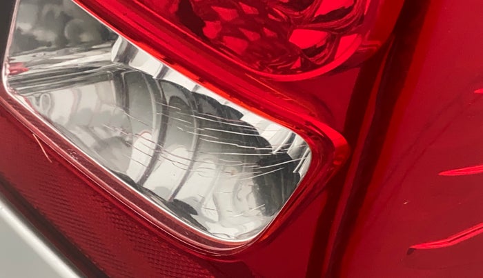 2010 Maruti Wagon R 1.0 LXI, Petrol, Manual, 36,113 km, Right tail light - Minor damage