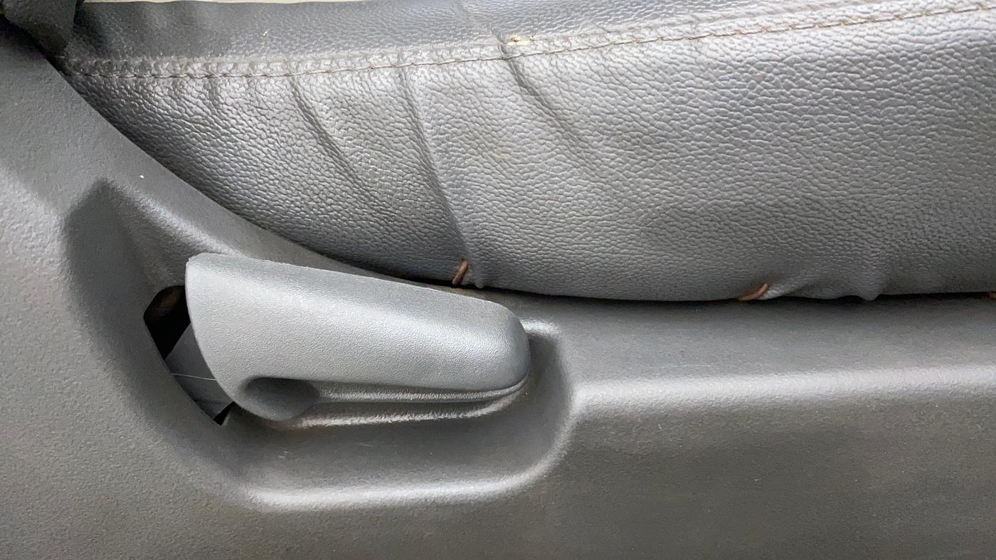 2010 Maruti Wagon R 1.0 LXI, Petrol, Manual, 36,113 km, Driver Side Adjustment Panel