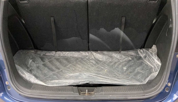 2021 Maruti XL6 ZETA MT, Petrol, Manual, 27,114 km, Boot Inside