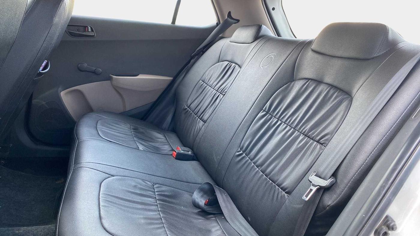 2018 Hyundai Grand i10 ERA 1.2 KAPPA VTVT, Petrol, Manual, 25,381 km, Right Side Rear Door Cabin