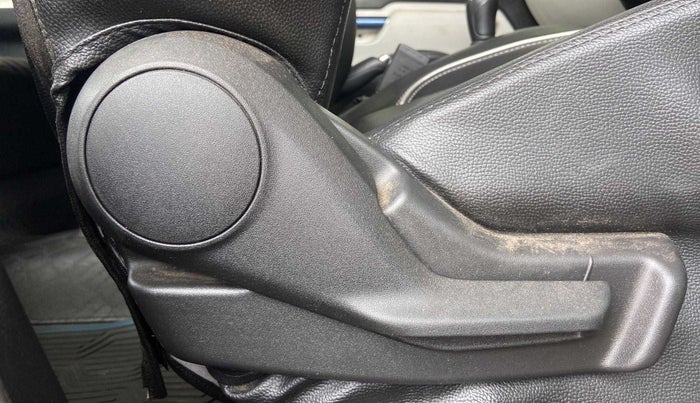 2022 Maruti IGNIS DELTA 1.2, Petrol, Manual, 25,640 km, Driver Side Adjustment Panel