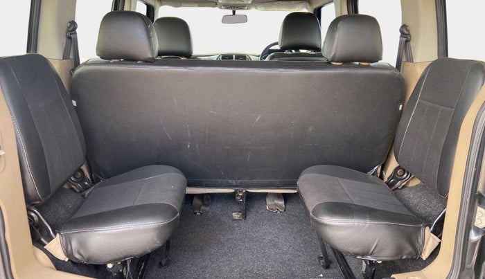 2017 Mahindra TUV300 T8, Diesel, Manual, 91,944 km, Third Seat Row ( optional )